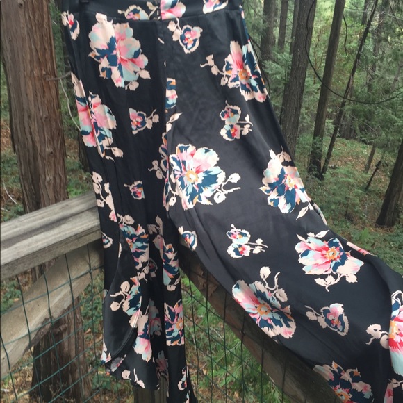 Anthropologie Elevenses evening wear culottes, printed pants, HPX2 - Picture 7 of 12